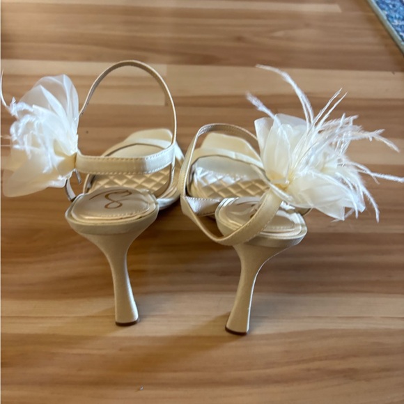 Sam Edelman Leana Flower Strap Heel in Ivory Size 9.5 New - Picture 10 of 10